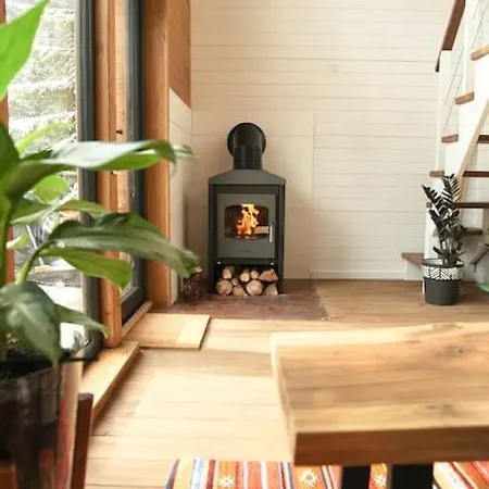 Dereva Яблоница